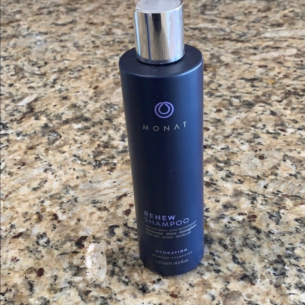 Monat Renew shampoo